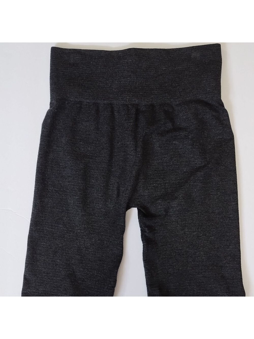 Feathers women's bike/exercise shorts - Picture 2 of 6